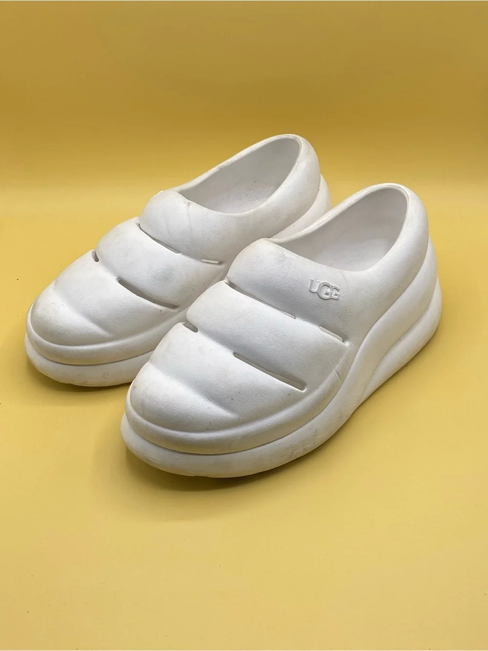 UGG White Quilted Slip-On Platform Clogs - Picture 2 of 4